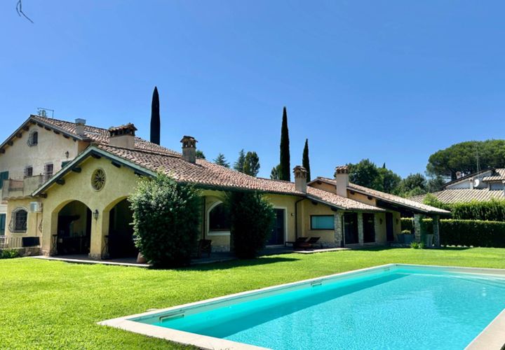Villa i Rome, Rome, Rome - € 2.100.000 | Ref: CBI075-689-129829 - foto 1