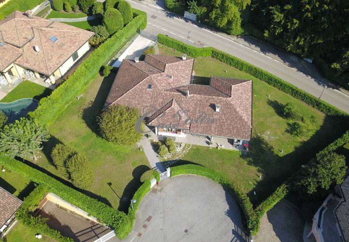 Villa i Carimate, Como, Carimate - € 890.000 | Ref: L738 - foto 1