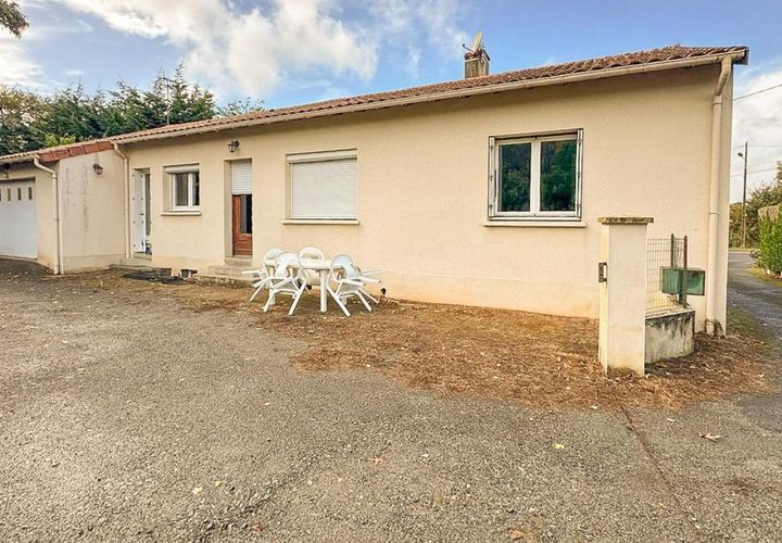 Villa i Cholet, Maine-et-Loire, Cholet - € 200.000 | Ref: 194000 - foto 1