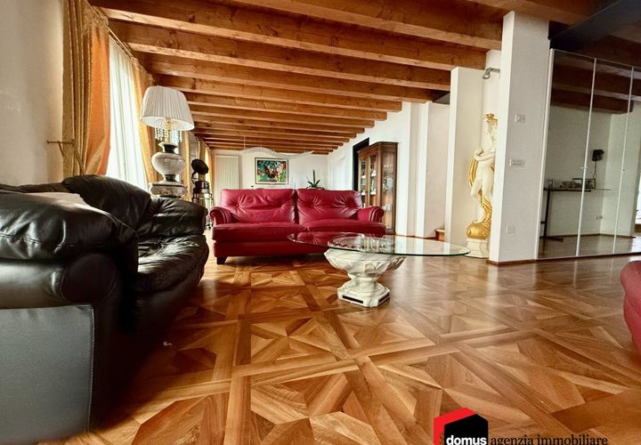 Villa i Thiene, Vicenza, Thiene - € 580.000 | Ref: SIN403 - foto 1