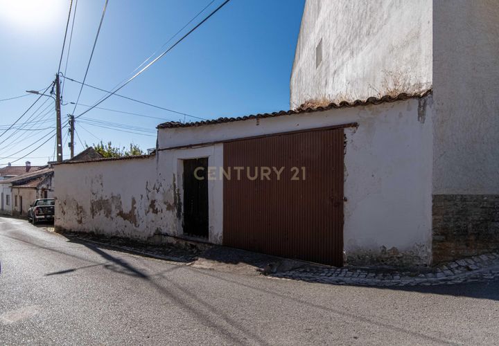 Erhvervsejendom i Alenquer, Lisbon, Alenquer - € 50.000 | Ref: C0479-00049 - foto 1