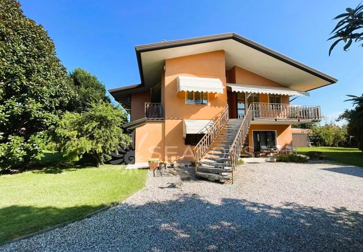 Villa a Jesolo, Venice, Jesolo - € 450.000 | Ref: SGres22 - foto 1