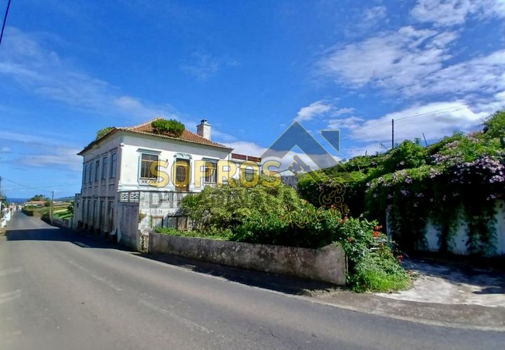 Villa i Angra do Heroismo, Terceira, Angra do Heroismo - € 160.000 | Ref: 129 - foto 1