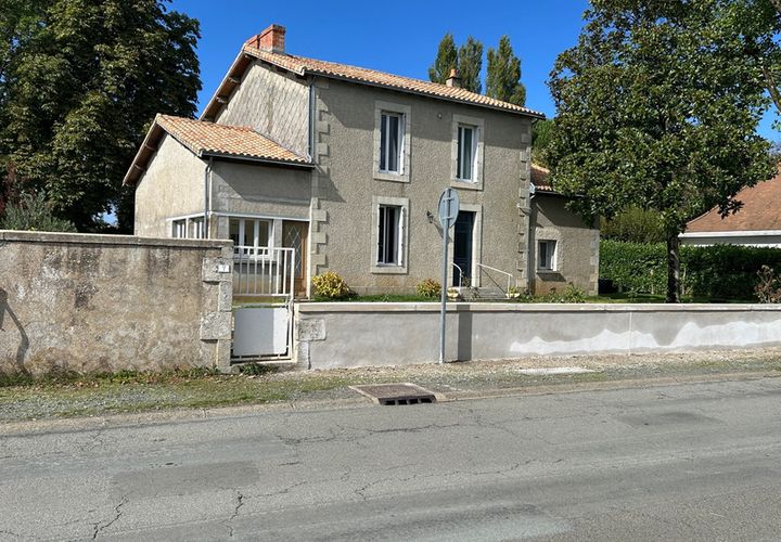 Villa em Menigoute, Deux-Sevres, Menigoute - € 155.000 | Ref: 830034161057 - foto 1