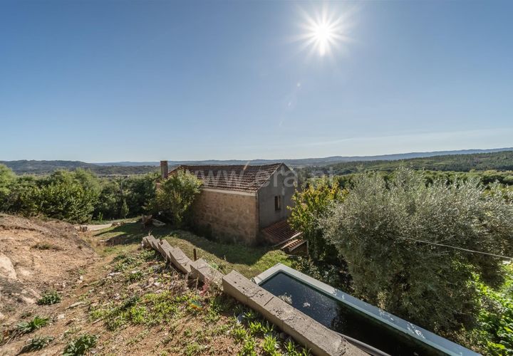 Landejendom i Covilha, Castelo Branco, Covilha - € 105.000 | Ref: 111250207 - foto 1
