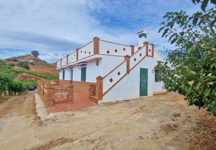 Farm hus i Trapiche, Malaga, Trapiche - € 590.000 | Ref: AX1404 - foto 1