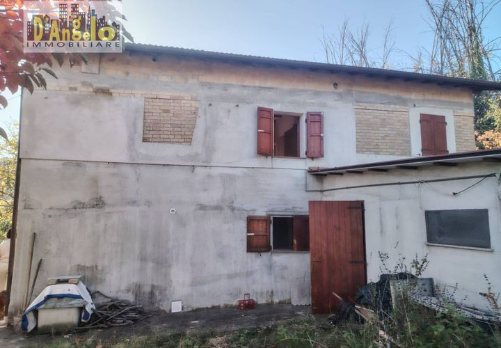 Landejendom i Offida, Ascoli Piceno, Offida - € 75.000 | Ref: 132 - foto 1