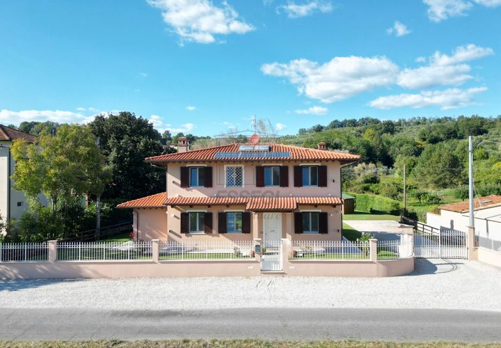 Villa i Capannori, Lucca, Capannori - € 990.000 | Ref: IA04125 - foto 1