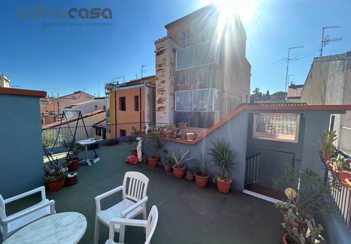 Erhvervsejendom i Cattolica, Rimini, Cattolica - € 500.000 | Ref: LA120 - foto 1