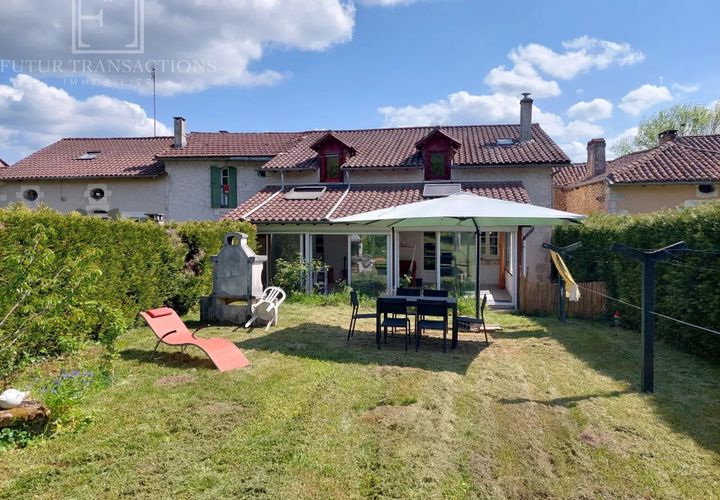 Villa a Bourdeilles, Dordogne, Bourdeilles - € 258.900 | Ref: E 3038 - foto 1