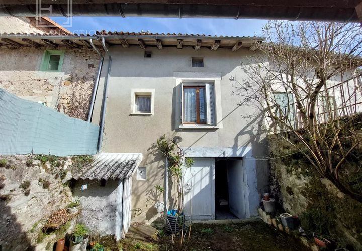 Byhus i Nontron, Dordogne, Nontron - € 87.500 | Ref: E 3029 - foto 1