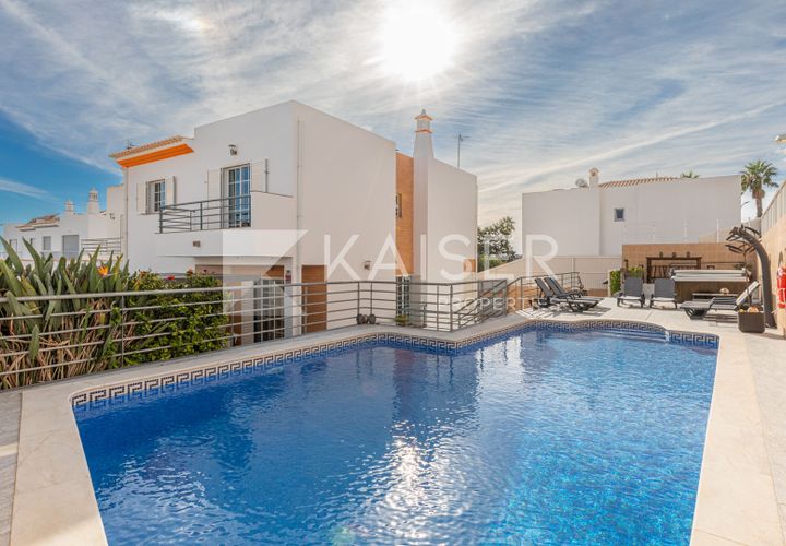 Villa i Albufeira, Faro, Albufeira - € 830.000 | Ref: KP1314 - foto 1