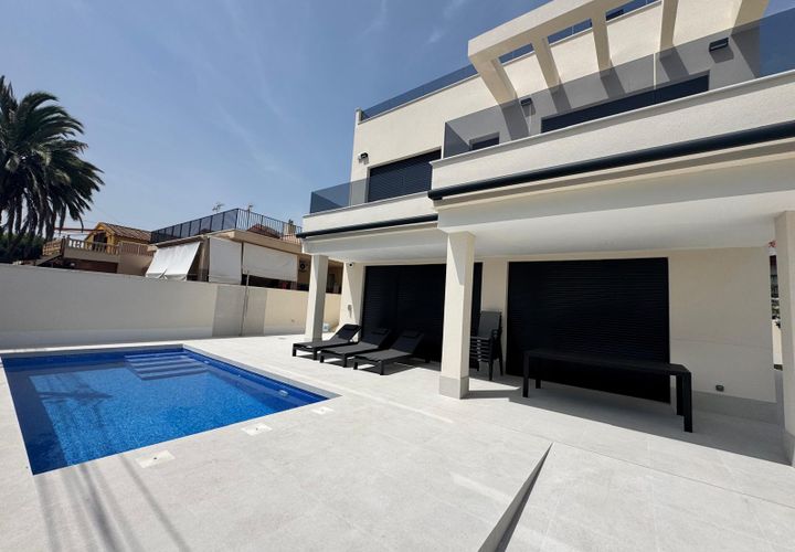 Villa in La Marina, Alicante, La Marina - € 660.000 | Ref: 1601 - foto 1