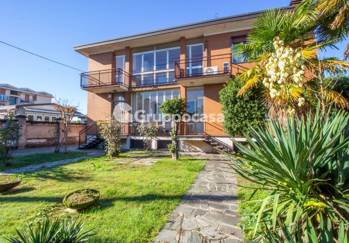 Villa a Magenta, Milan, Magenta - € 625.000 | Ref: Villa singola con tre appartamenti, via Manara 12 Magenta - foto 1