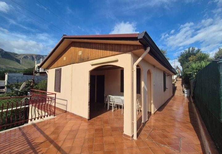Villa i Trabia, Palermo, Trabia - € 70.000 | Ref: Trabia C.da Serra Scirocco - foto 1