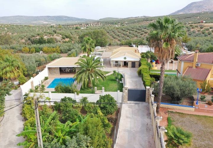 Villa i Cabra, Cordoba, Cabra - € 419.000 | Ref: AI-Chalet Los Girasoles - foto 1
