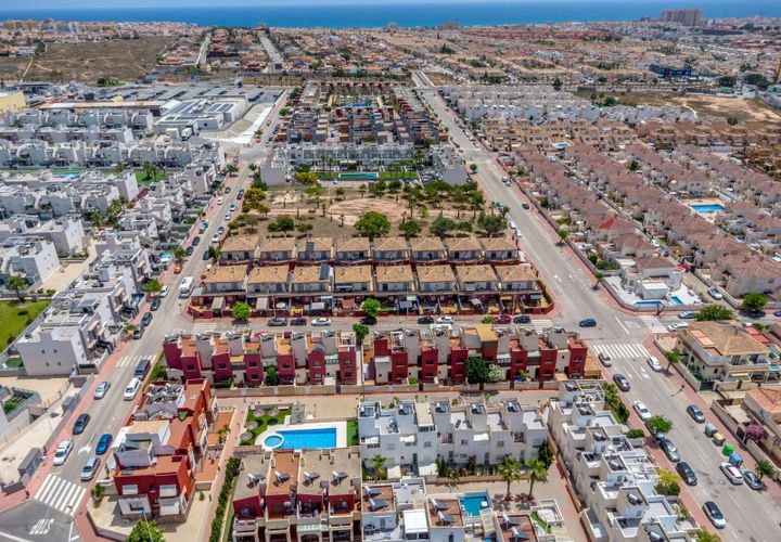 Byhus i Torrevieja, Alicante, Torrevieja - € 319.900 | Ref: CLDCI-79351 - foto 1