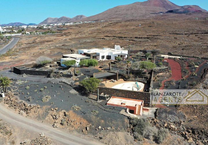 Villa a Las Brenas (Yaiza), Lanzarote, Las Brenas (Yaiza) - € 950.000 | Ref: PBI1157 - foto 1