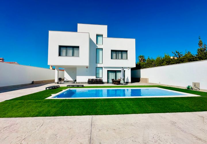 Villa i La Marina, Alicante, La Marina - € 1.491.600 | Ref: SP4725 - foto 1