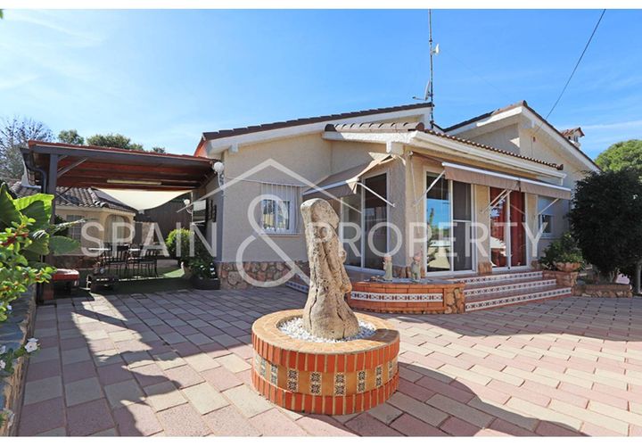 Villa i Montserrat, Valencia, Montserrat - € 330.000 | Ref: 091428 - foto 1
