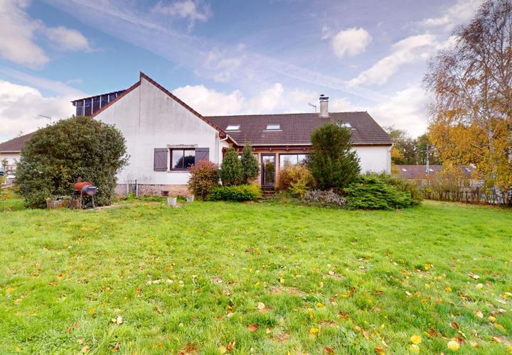 Villa i Jouy-le-Chatel, Seine-et-Marne, Jouy-le-Chatel - € 210.000 | Ref: 427139LPAP - foto 1