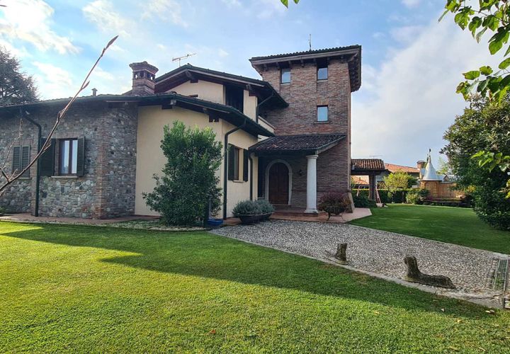 Villa i Leno, Brescia, Leno - € 1.350.000 | Ref: 12463 - foto 1