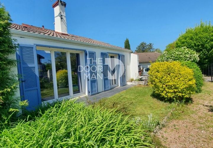 Villa a Chaumont, Haute-Marne, Chaumont - € 200.000 | Ref: 9071 - foto 1