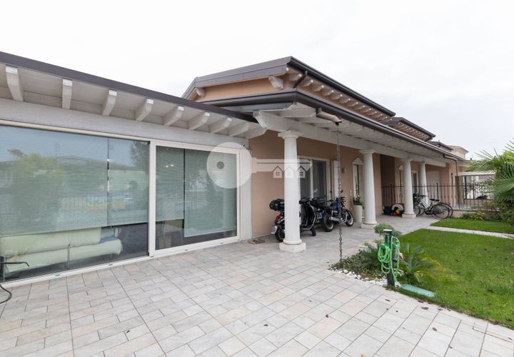 Villa i Ghedi, Brescia, Ghedi - € 458.000 | Ref: 6415062020-1276 - foto 1