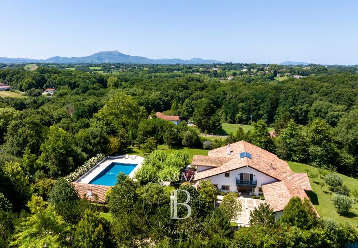 Villa a Arcangues, Pyrenees-Atlantiques, Arcangues - € 2.950.000 | Ref: M1293 - foto 1
