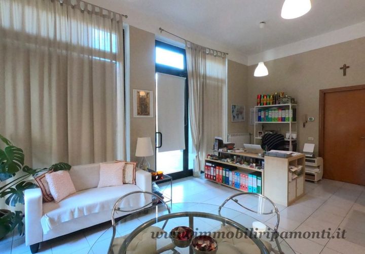 Erhvervsejendom i Lecco, Lecco, Lecco - € 65.000 | Ref: Rif. 208N - foto 1