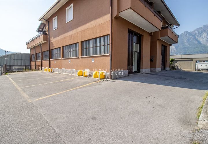 Erhvervsejendom i Lecco, Lecco, Lecco - € 225.000 | Ref: Rif. 225N1 - foto 1