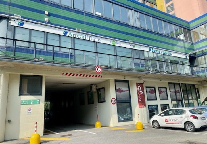 L'establiment comercial a Lecco, Lecco, Lecco - € 900/mes | Ref: Rif. 51U - foto 1