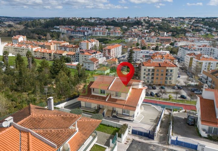 Villa i Leiria, Leiria, Leiria - € 450.000 | Ref: 1015 - foto 1
