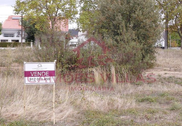 Helårsgrund i Entroncamento, Santarem, Entroncamento - € 225.000 | Ref: SÒL_77 - foto 1