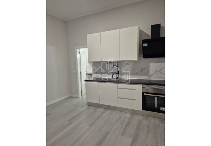 Erhvervsejendom i Belas, Lisbon, Belas - € 150.000 | Ref: AR01_0136 - foto 1