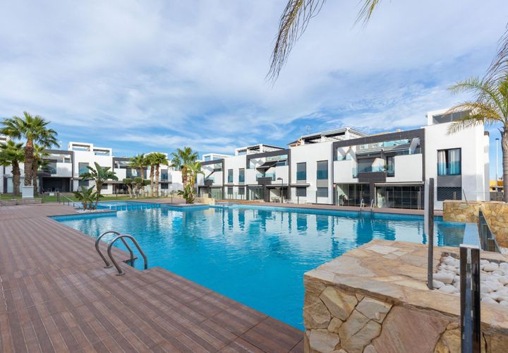 Bungalow i Torrevieja, Alicante, Torrevieja - € 269.900 | Ref: 21-SMK07_776/8919 - foto 1