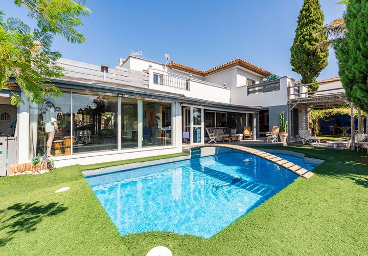Villa a Estepona, Malaga, Estepona - € 795.000 | Ref: R5131936 - foto 1