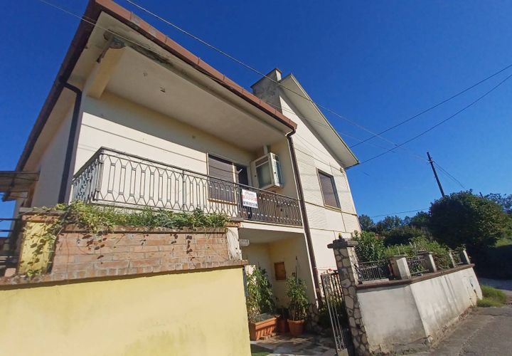 Villa a Ceccano, Frosinone, Ceccano - € 89.000 | Ref: 2129 - foto 1