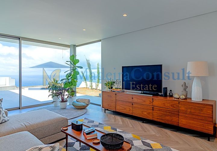 Villa i Calheta, Madeira, Calheta - € 1.450.000 | Ref: CLH-M22-00254 - foto 1