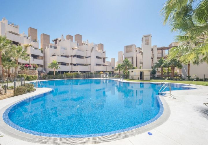 Leilighet i Estepona, Malaga, Estepona - € 450 000 | Ref: R5215474 - foto 1