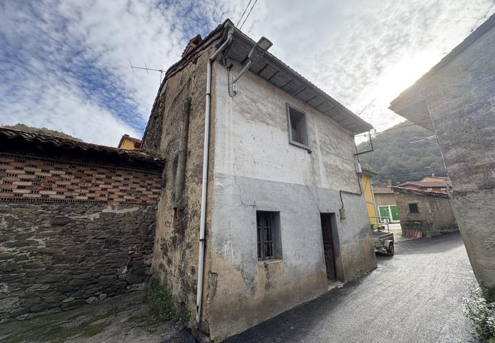 Villa i Aller, Asturias, Aller - € 35.000 | Ref: QPE00389/10606 - foto 1