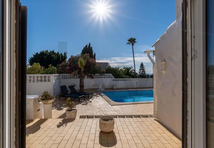 Villa i Carvoeiro, Faro, Carvoeiro - € 1.290.000 | Ref: KWPT-022137 - foto 1