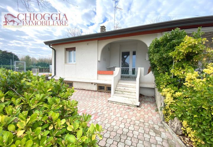 Villa i Chioggia, Venice, Chioggia - € 200.000 | Ref: 126 - foto 1