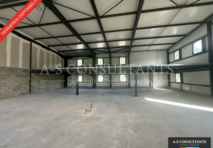 L'establiment comercial a Arbin, Savoie, Arbin - € 20.400/mes | Ref: 73_0216 - foto 1