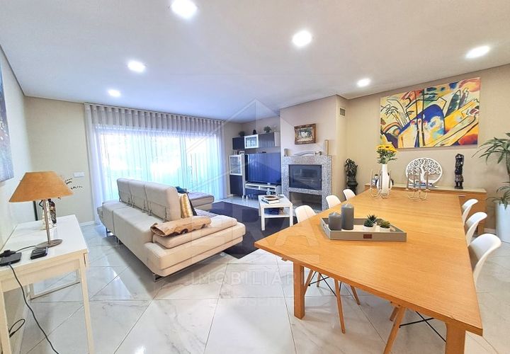Rækkehus i Esposende, Braga, Esposende - € 545.000 | Ref: 039250147 - foto 1