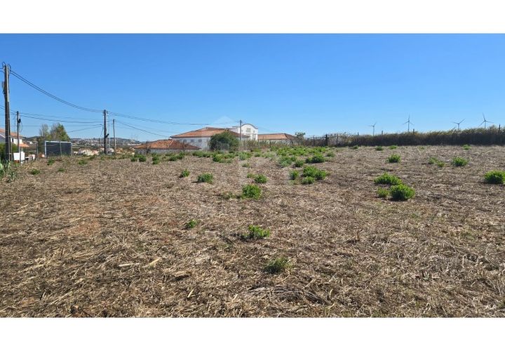 Helårsgrund i Alenquer, Lisbon, Alenquer - € 170.000 | Ref: V25348 - foto 1