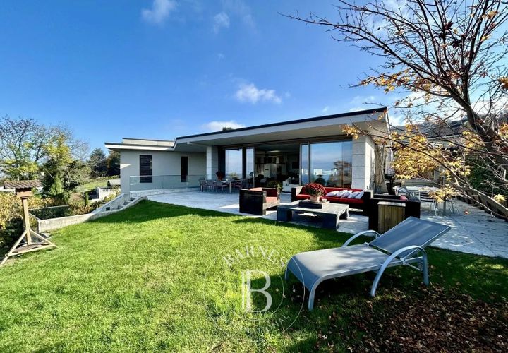 Villa a Evian-les-Bains, Haute-Savoie, Evian-les-Bains - € 2.380.000 | Ref: SZE1992 - foto 1