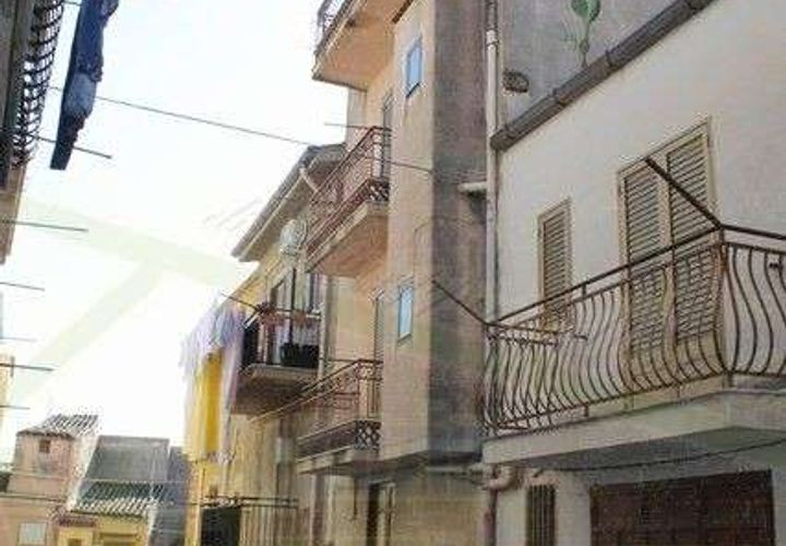 Byhus i Cianciana, Agrigento, Cianciana - € 56.000 | Ref: RP-728842-728842 - foto 1