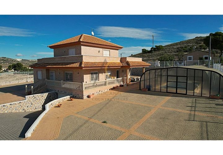 Villa i Pinoso, Alicante, Pinoso - € 589.000 | Ref: DNV0606 - foto 1