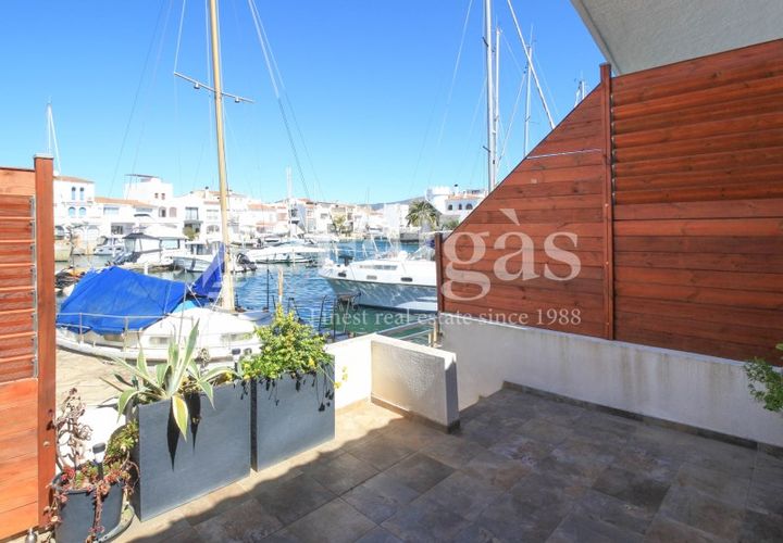 Villa i Empuriabrava, Gerona, Empuriabrava - € 460.000 | Ref: V51 - foto 1